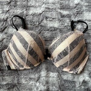 Victoria's Secret Very Sexy Push-Up